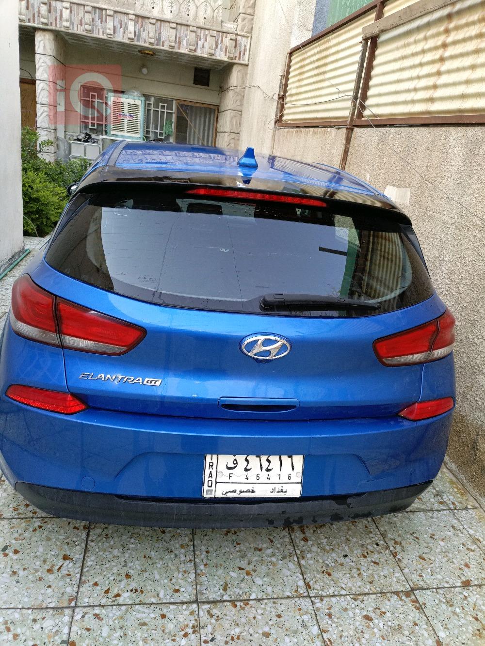 هیوندای ئەلەنترا